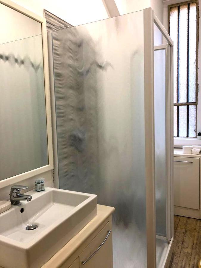 Castel Morrone Apartment Milan Luaran gambar